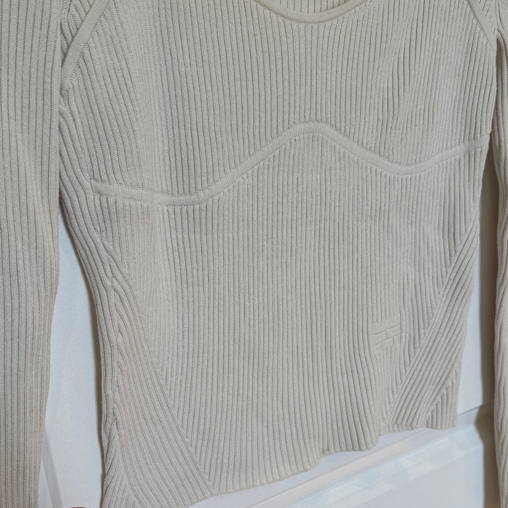 FRAME Ivory Ribbed top - Picture 9 of 9